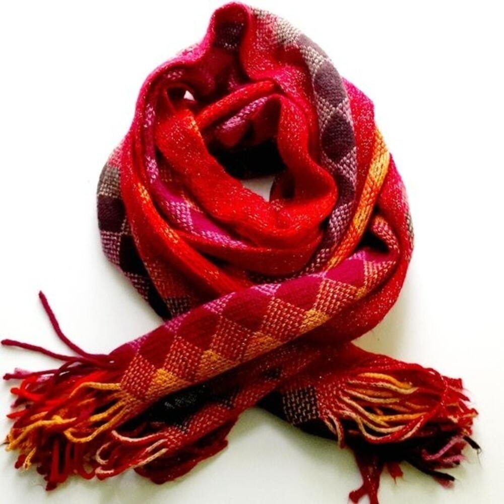 Multicolor Diamond Argyle Pattern Neck Rectangle Acrylic Metallic Fringe Scarf